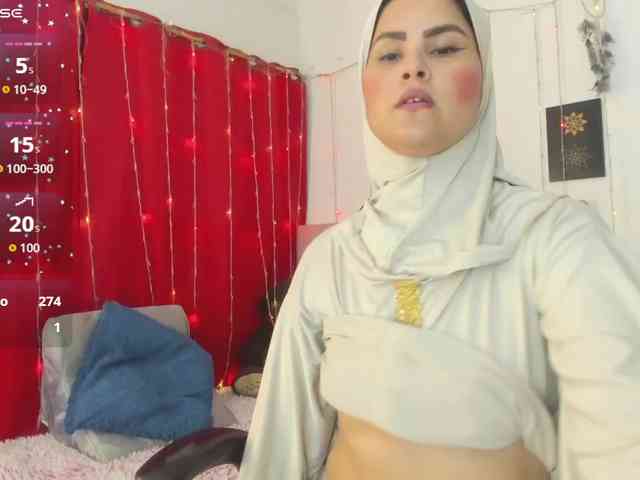 AishaAmin webcam