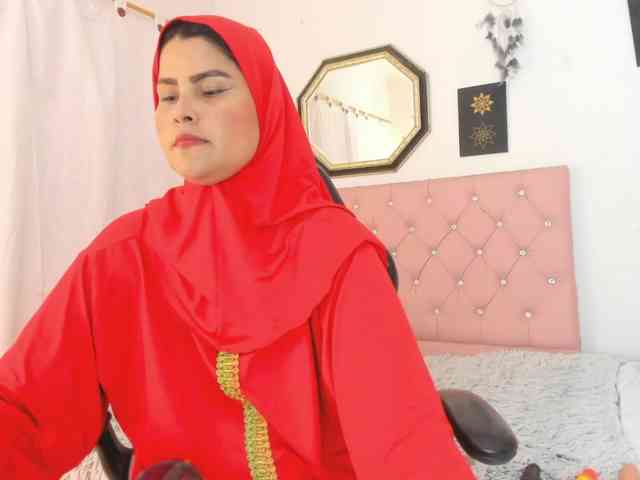 AishaAmin webcam