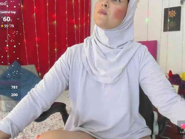 AishaAmin webcam