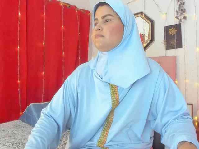 AishaAmin webcam