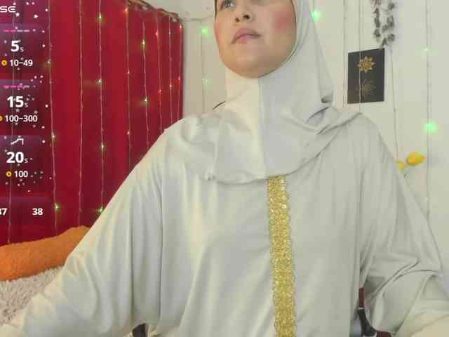 AishaAmin webcam
