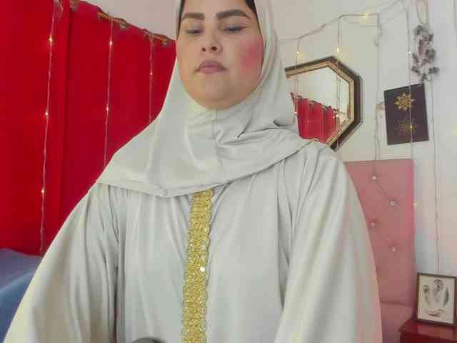 AishaAmin webcam