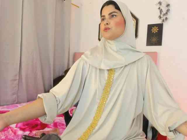 AishaAmin webcam