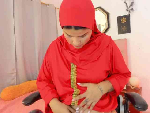 AishaAmin webcam