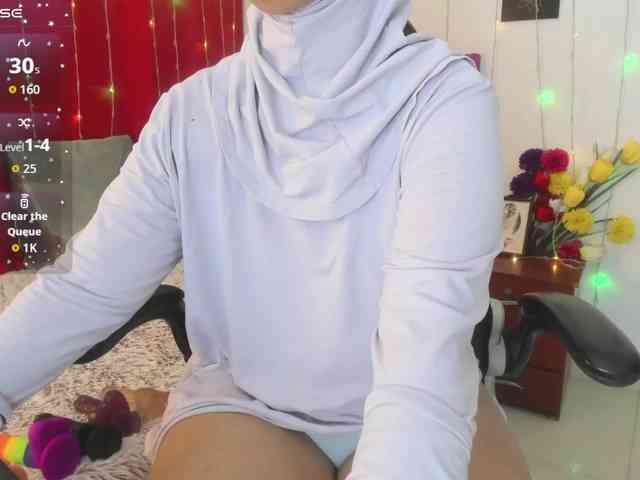 AishaAmin webcam
