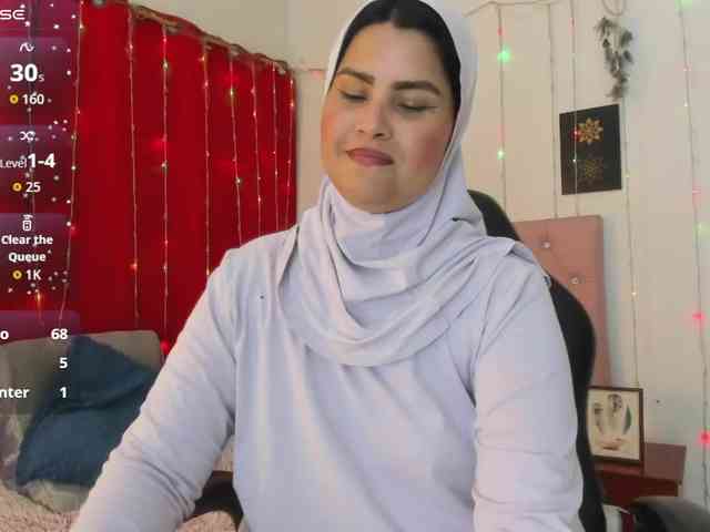 AishaAmin webcam