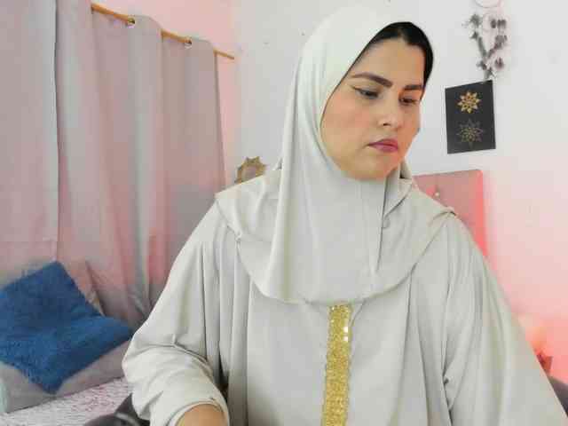 AishaAmin Sex Cam Show