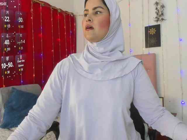 AishaAmin webcam