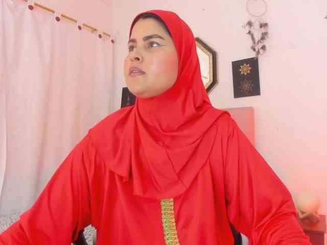 AishaAmin webcam