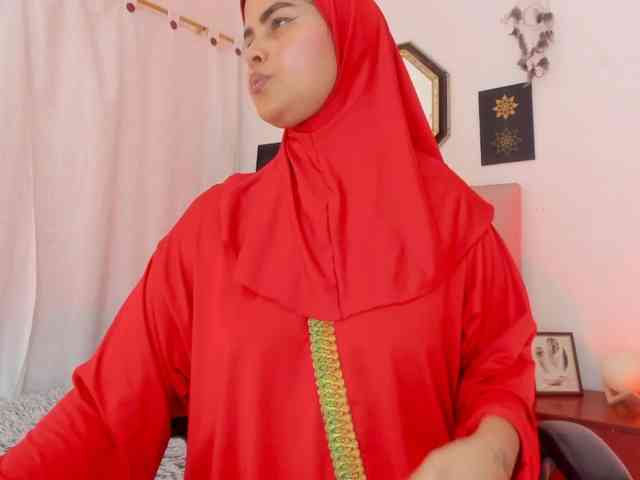 AishaAmin webcam