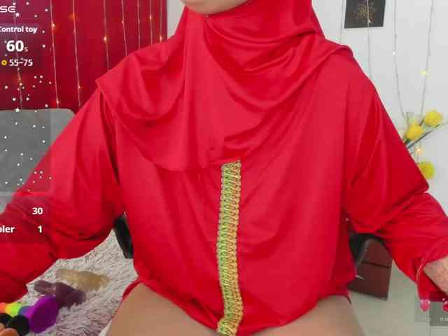 AishaAmin webcam