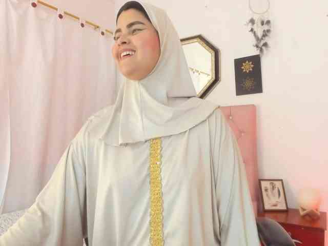 AishaAmin webcam