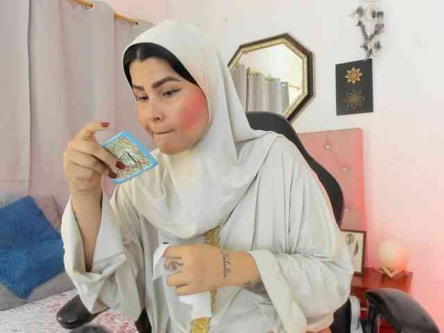 AishaAmin webcam