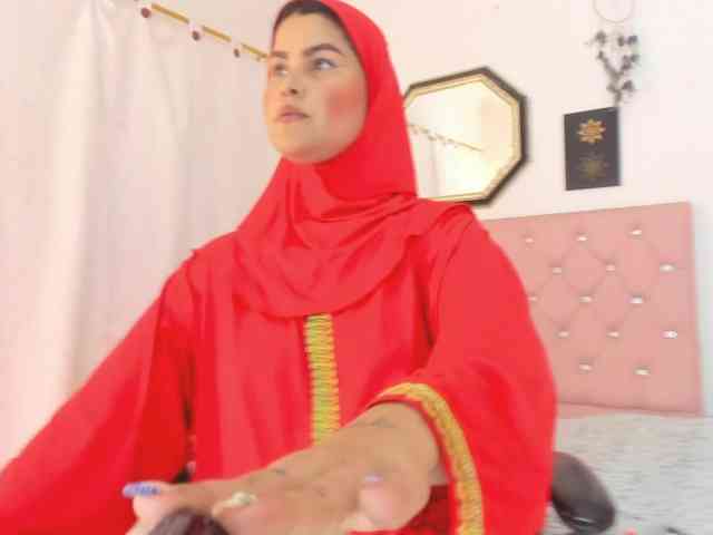 AishaAmin webcam