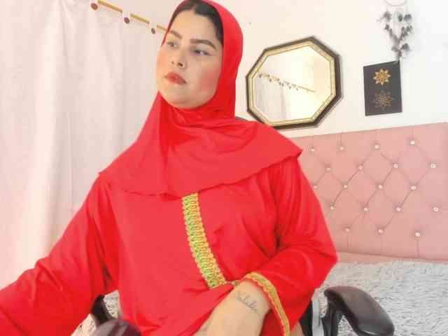 AishaAmin webcam