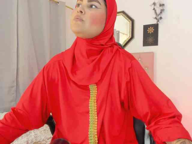 AishaAmin webcam