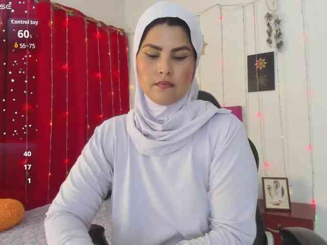 AishaAmin webcam