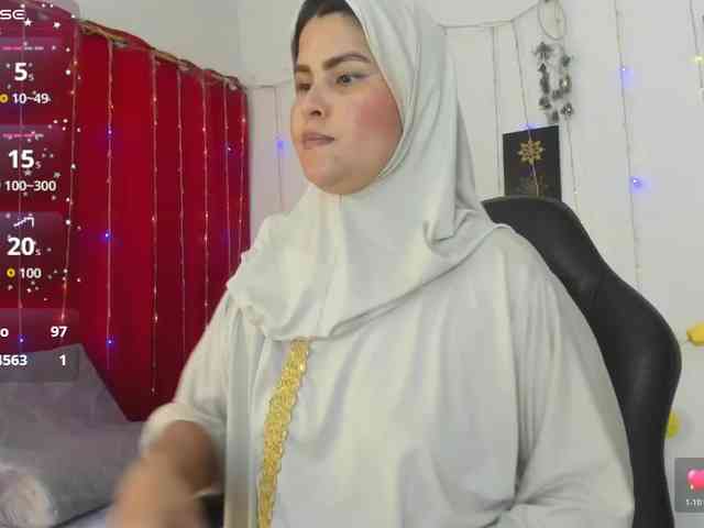 AishaAmin webcam