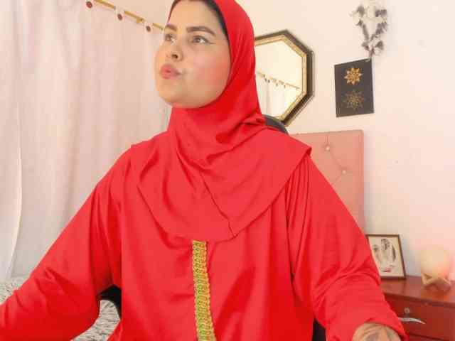 AishaAmin webcam