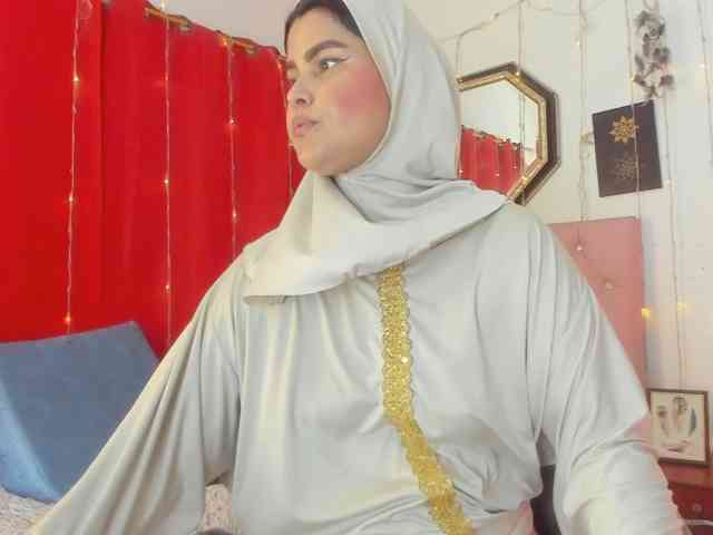 AishaAmin webcam