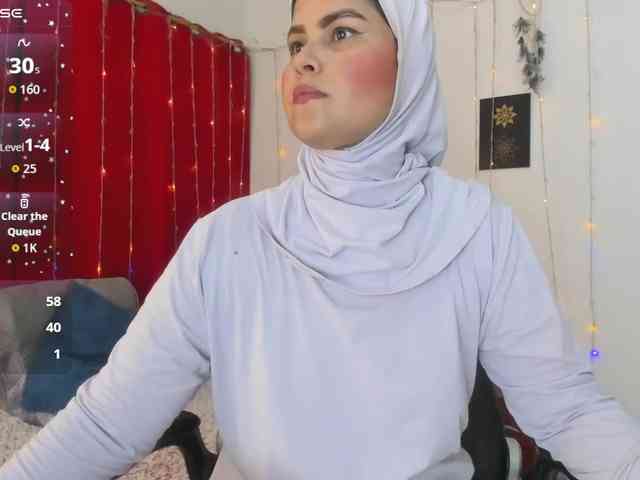 AishaAmin webcam