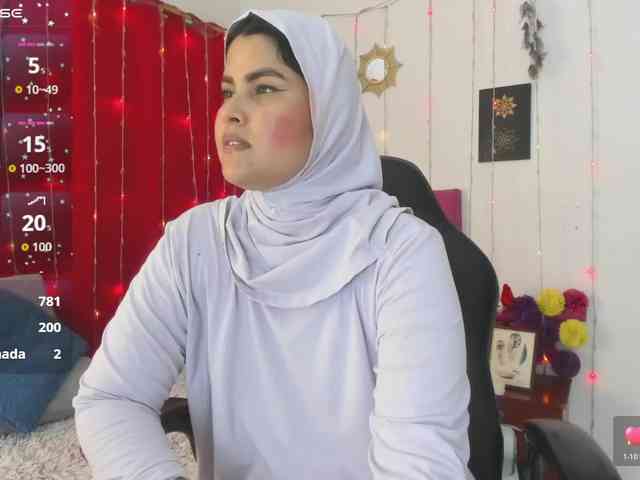 AishaAmin webcam