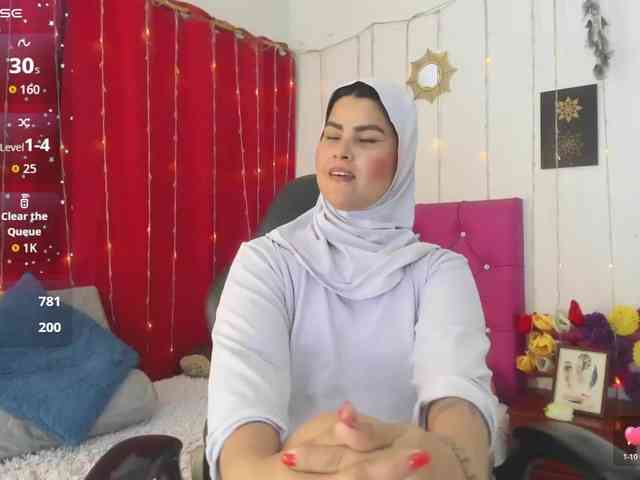AishaAmin webcam