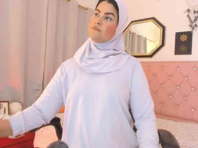 AishaAmin webcam