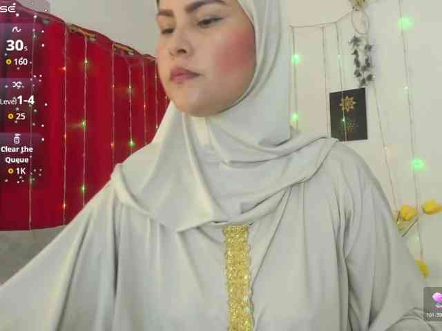 AishaAmin webcam