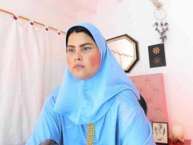 AishaAmin webcam