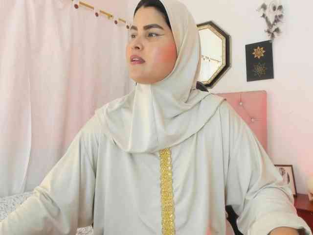 AishaAmin webcam