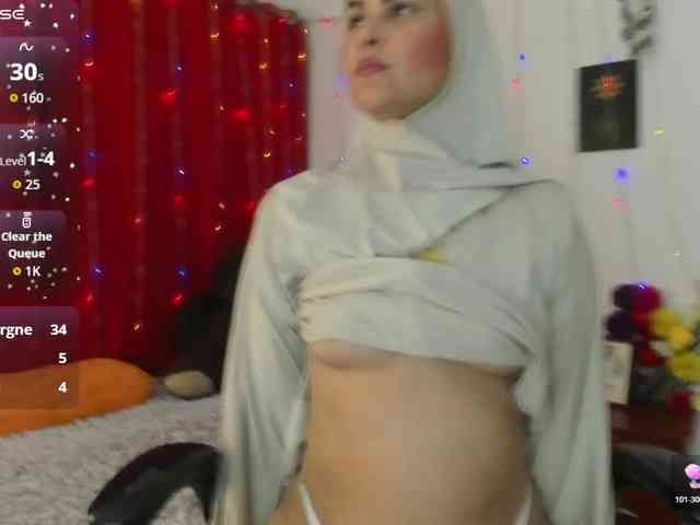 AishaAmin webcam