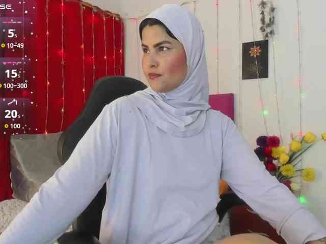 AishaAmin webcam