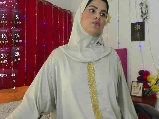 AishaAmin webcam