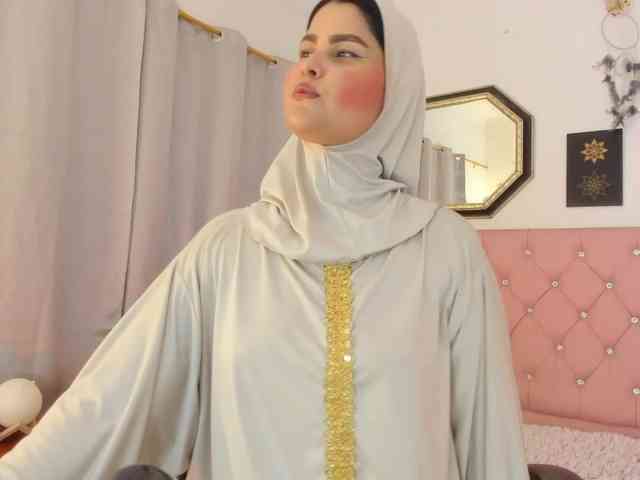 AishaAmin webcam