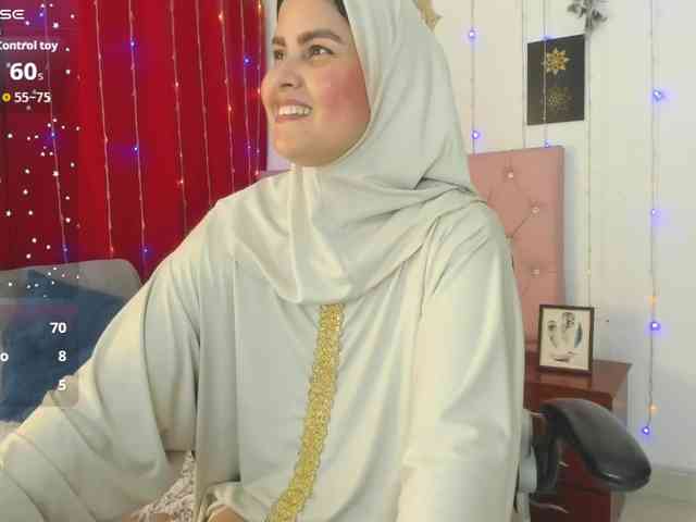 AishaAmin webcam