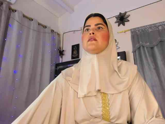 AishaAmin webcam