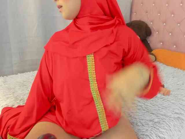 AishaAmin webcam
