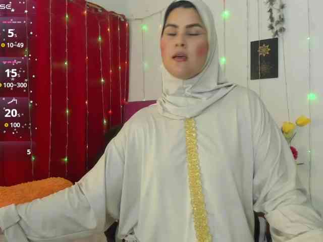 AishaAmin webcam