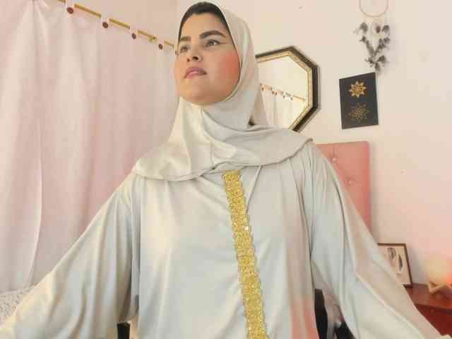 AishaAmin webcam