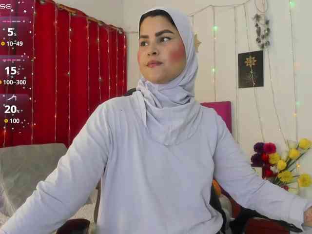 AishaAmin webcam