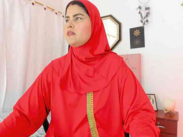 AishaAmin webcam