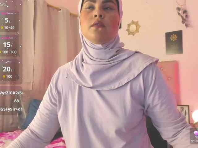 AishaAmin webcam