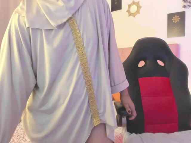 AishaAmin webcam