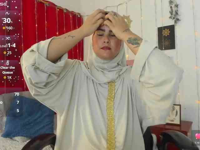 AishaAmin webcam