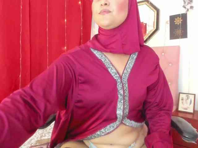 AishaAmin webcam