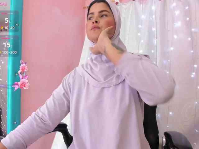AishaAmin webcam