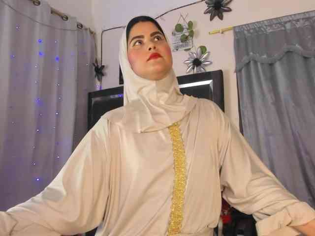 AishaAmin webcam