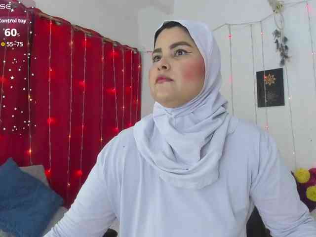 AishaAmin webcam