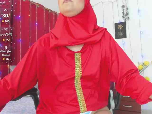 AishaAmin webcam